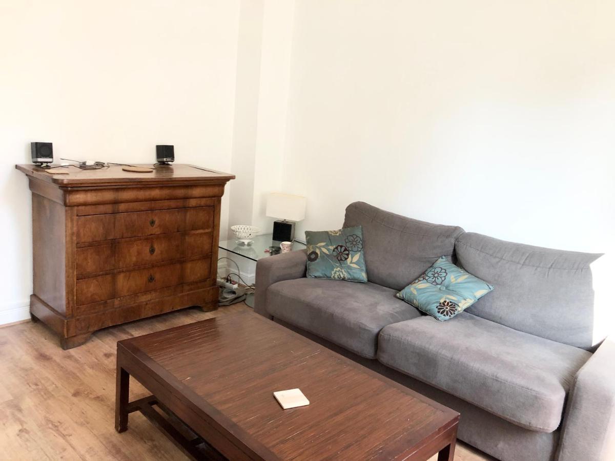 Palais St Lambert Centre Apartment