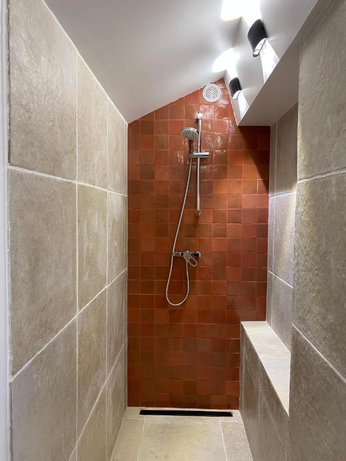 Apartment Studio Au Calme, Proche Mer Nice