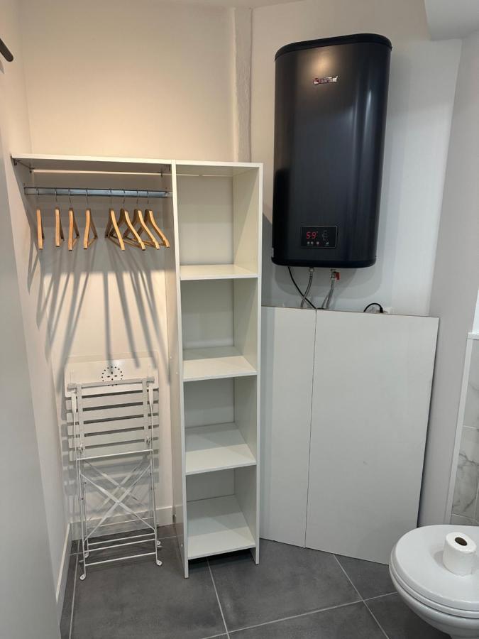 Nissa Bella Seafont / Promenade Des Apartment