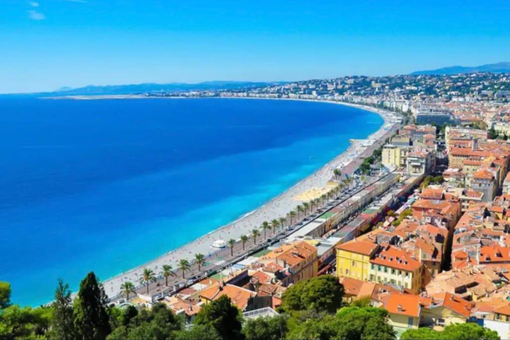 A Louer Au Coeur Du Carre Dor A Nice, Rue Dalpozzo A 150 Metres Des Plages * Nice