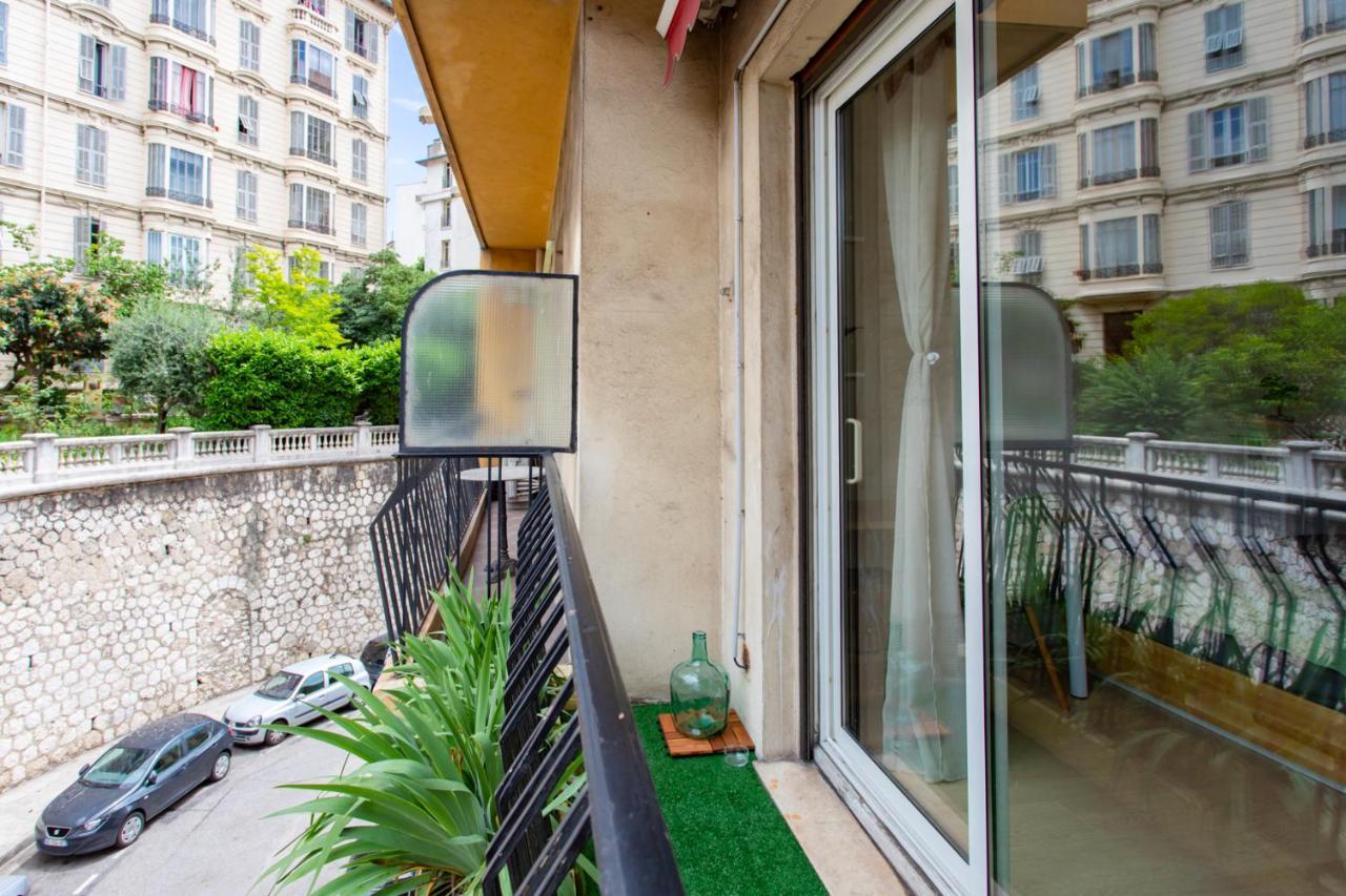 26 , La Riviera *