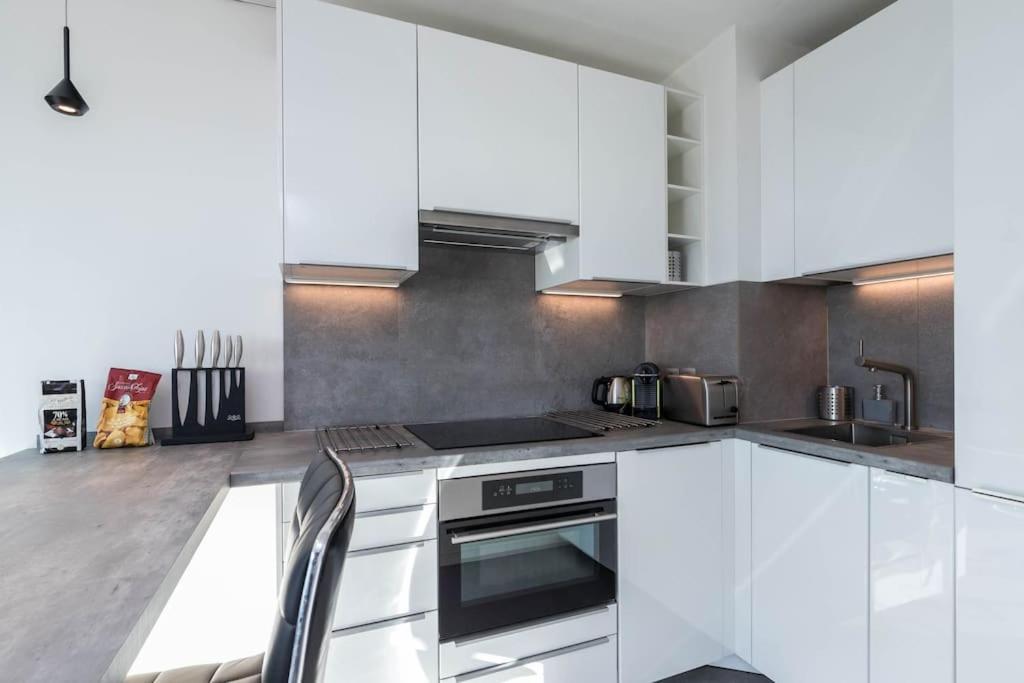 S9 Staywizus - Jaeger Palais Des Arts 1bdr - Terrace & Parking Apartment