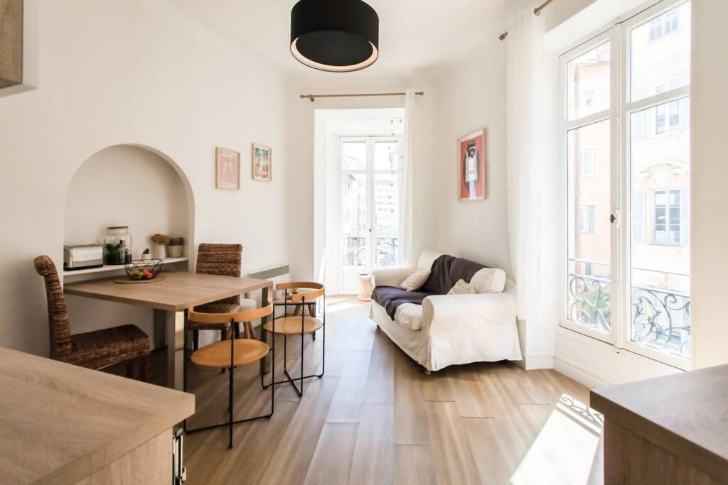 Apartment L33 Michelet 2bdr Balcony 15mins To Wifi Nice