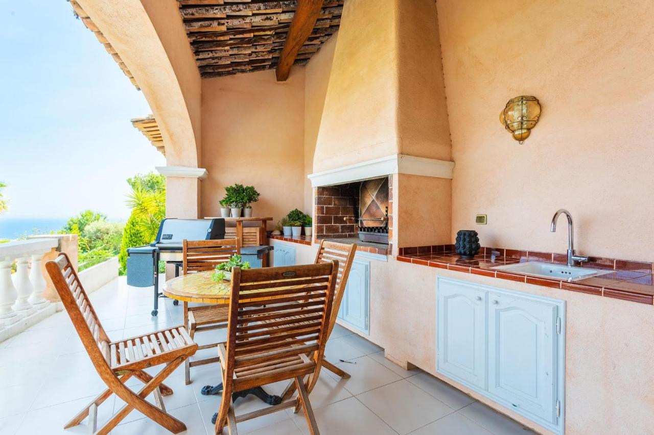 Soleilla Vi4367 By Riviera Homes Villa *