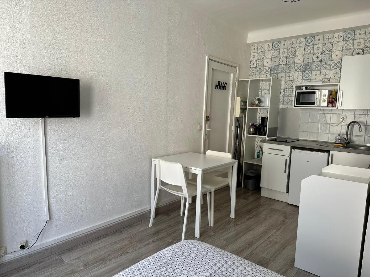 Climatises Proche Apartment