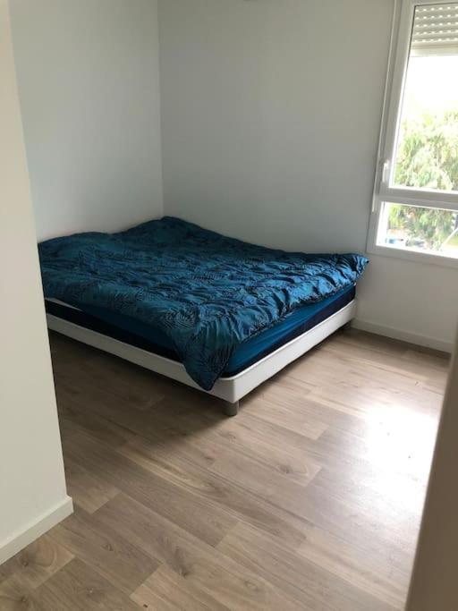 Neuf Proche Et Aeroport *