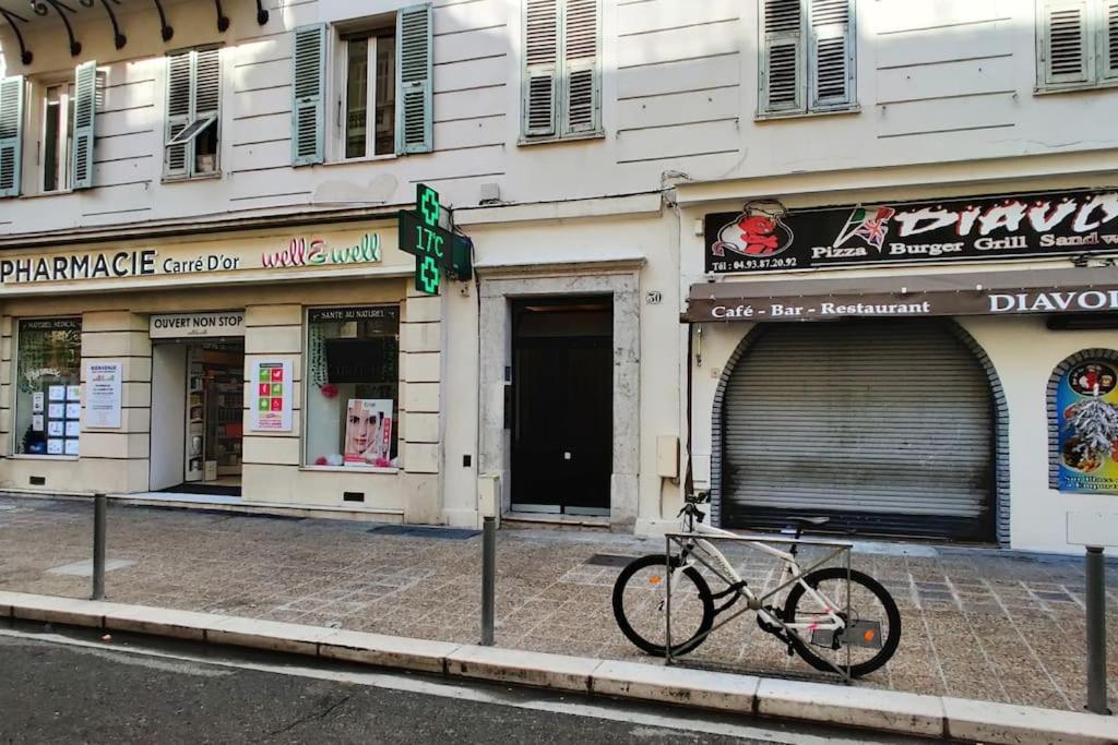 Close To Beaches And Shops, Up 6 Pers *