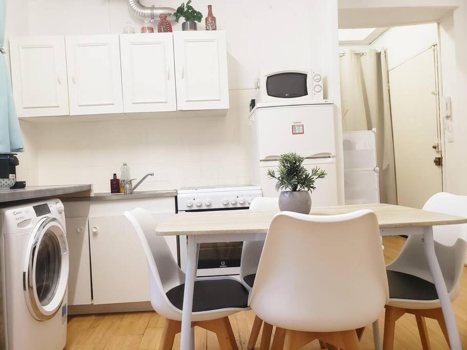 Cosy Plein Centre Apartment *