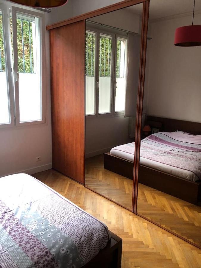 Apartment Centre *