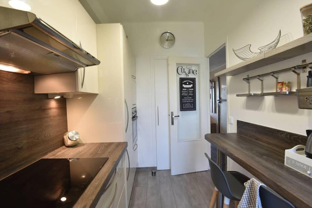 Signature Fabron Apartment *