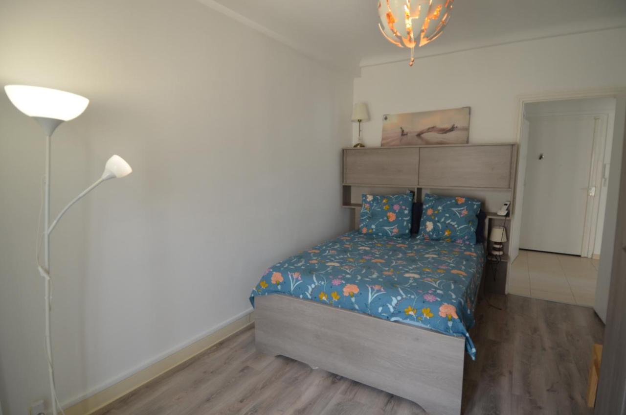 Apartment Splendide 4 Personnes Sur A 2 Pas De La Lignes 2 De Tramway