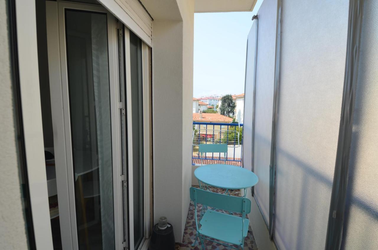 Apartment Splendide 4 Personnes Sur A 2 Pas De La Lignes 2 De Tramway