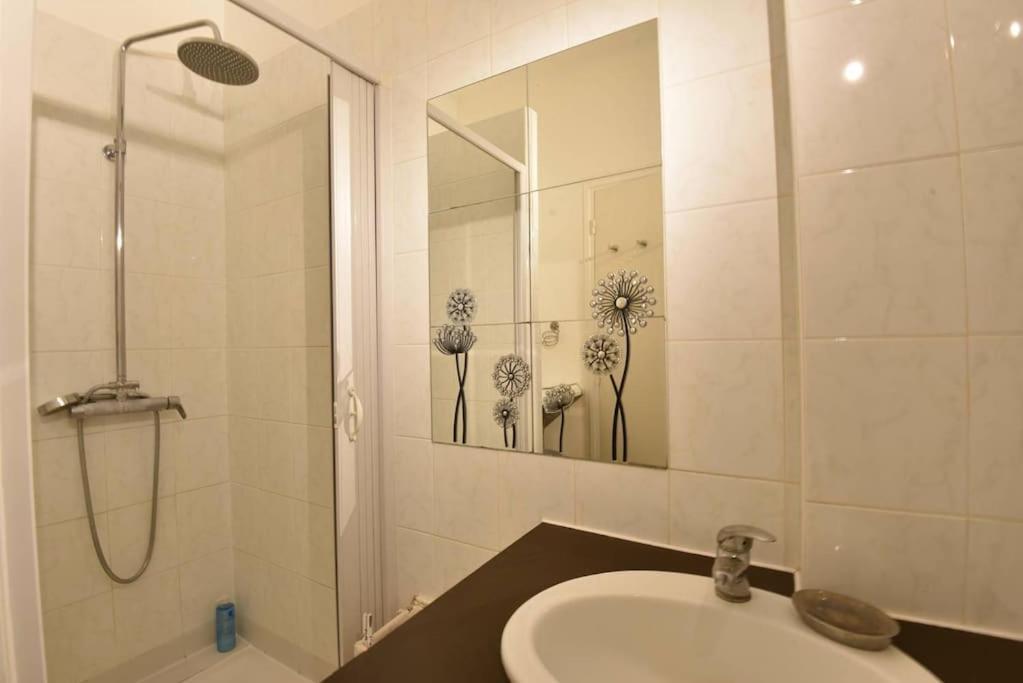 Signature Fabron Apartment