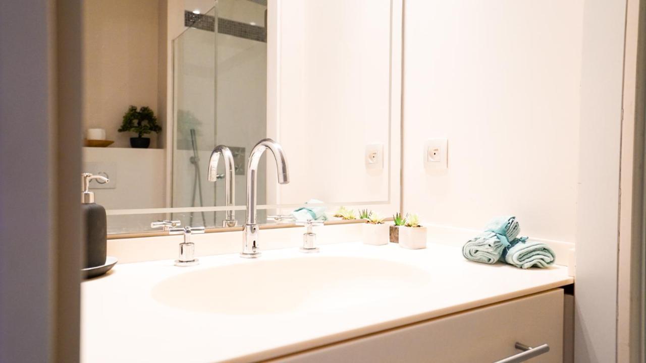 Massena Nice! Free Breakfast! *