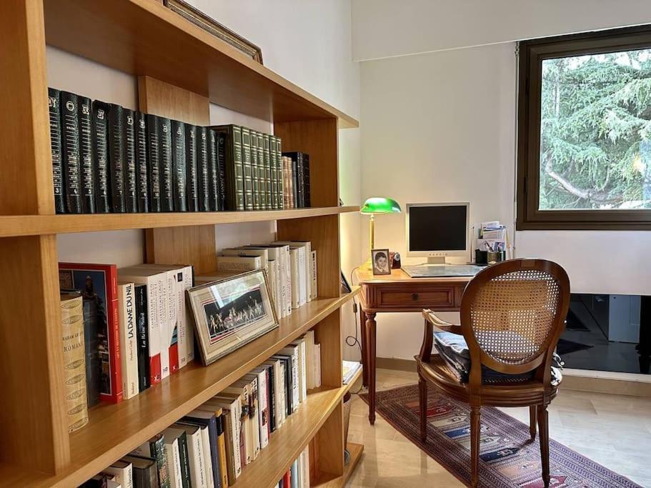 Signature Carre D'or *