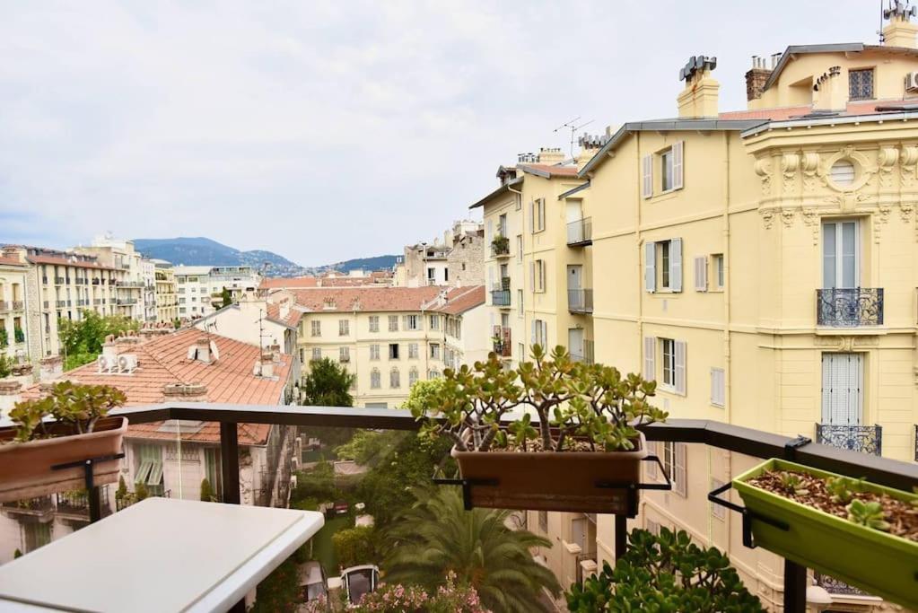 Signature Carre D'or *