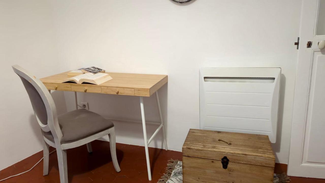 Typique - 2 Bedrooms,typical Apartment-old Town Apartment Nice