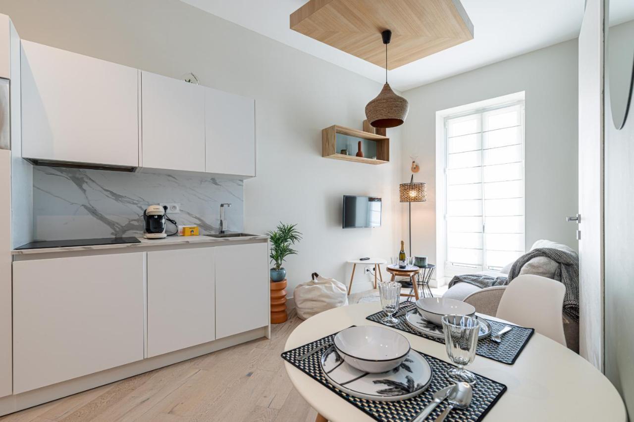 Apartment Charming 1 Bdr Nice