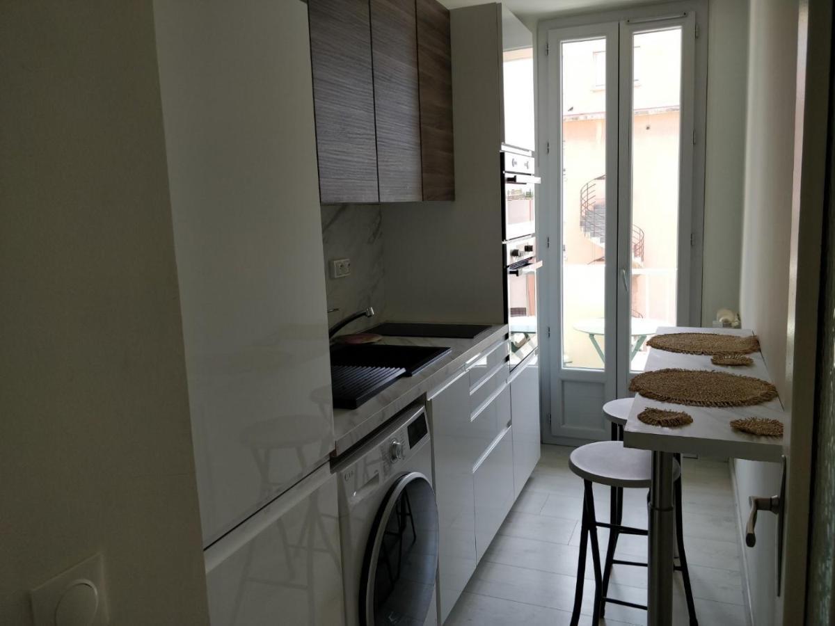 Apartment F2 Lumineux 8 Min A Pieds De La