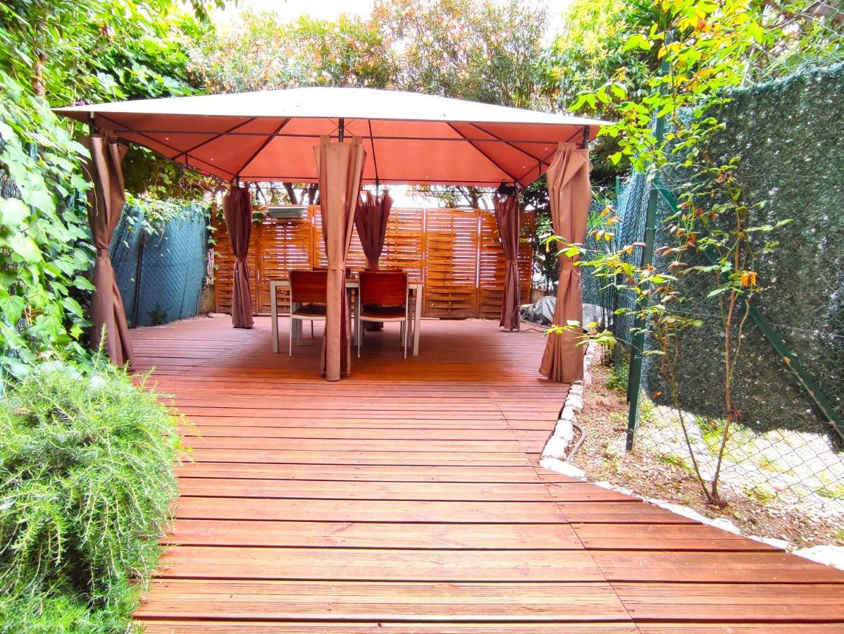 Garden Level Nearby Apartment