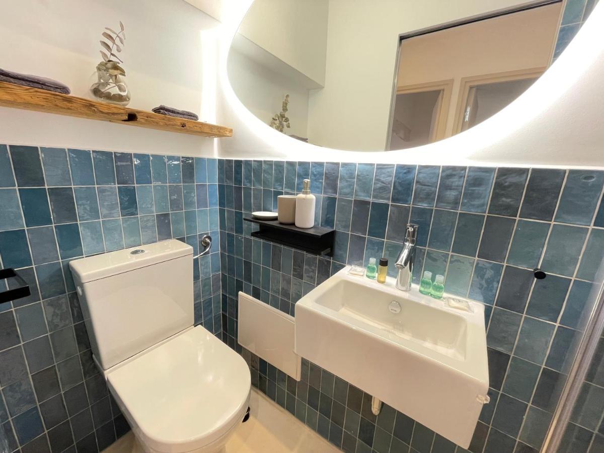 Apartment Renting - Neuve - Luxury Triplex Old Town Massena Garibaldi - 4 Bedroom - Ac Nice