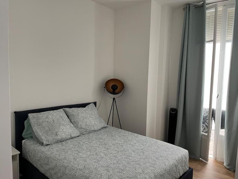 Charming 1 Bed Flat In Nice, 300m From Apartment *