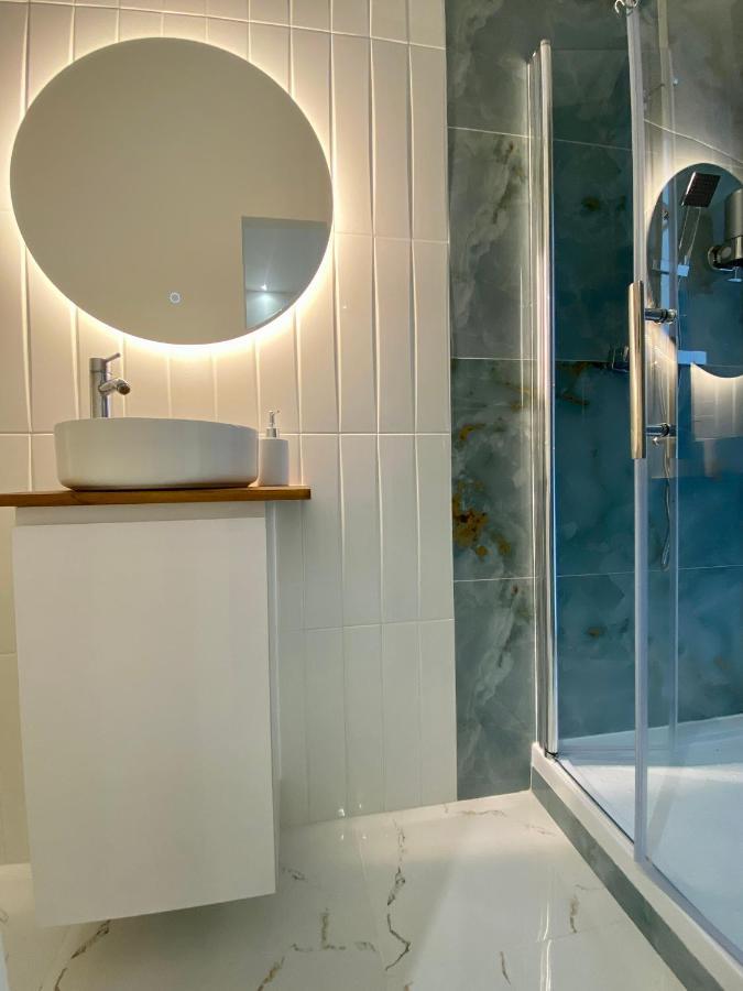 Apartment Hyper Centre - Air-conditioned - Quiet - Tramway - Equipped Kitchen - Wifi