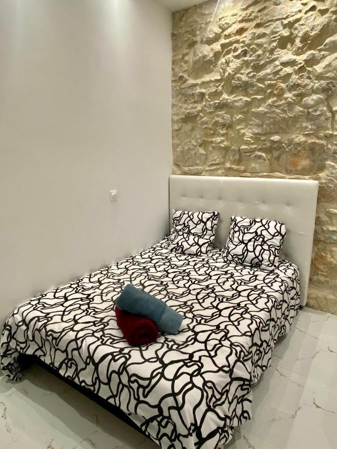 Hyper Centre - Air-conditioned - Quiet - Tramway - Equipped Kitchen - Wifi Apartment *