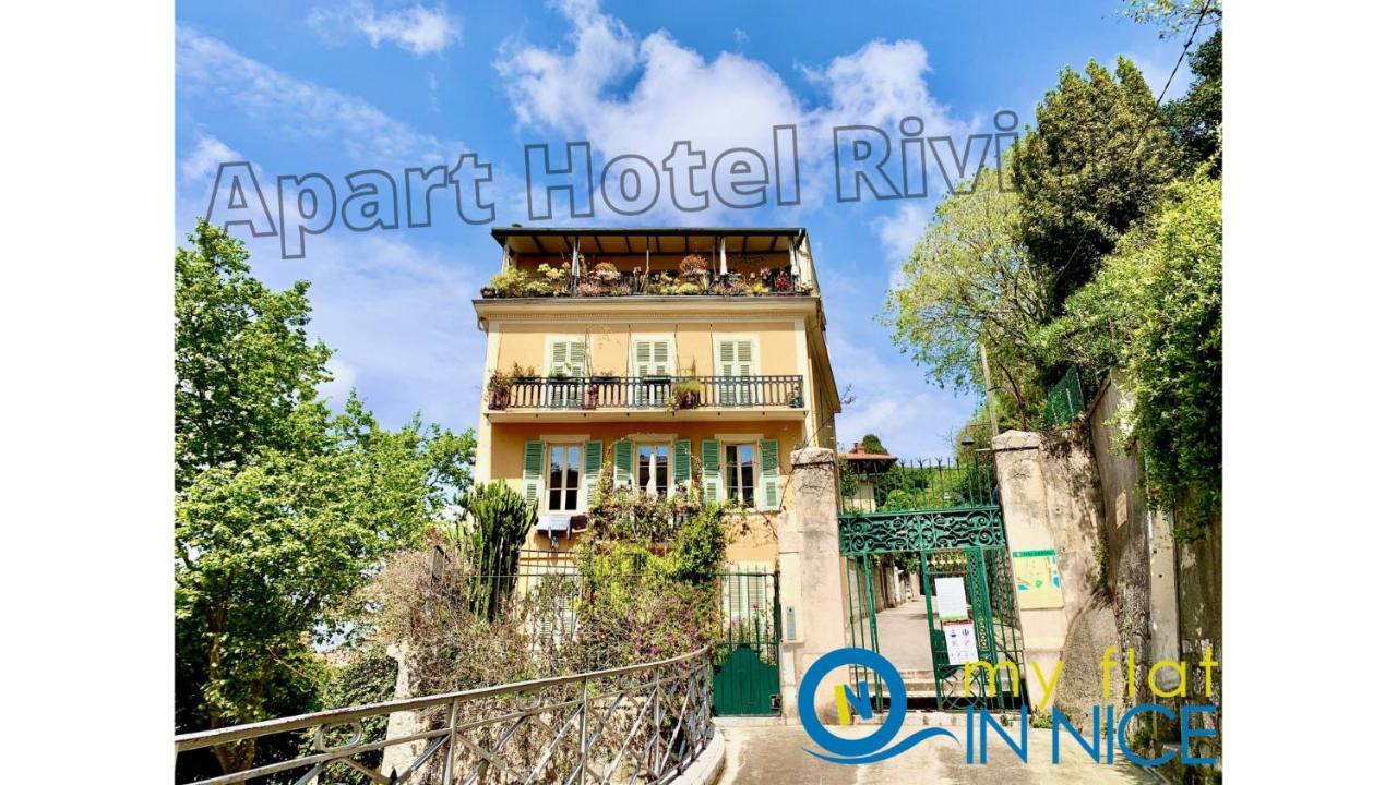 Riviera: Old Town Charm With Sea View Balcony