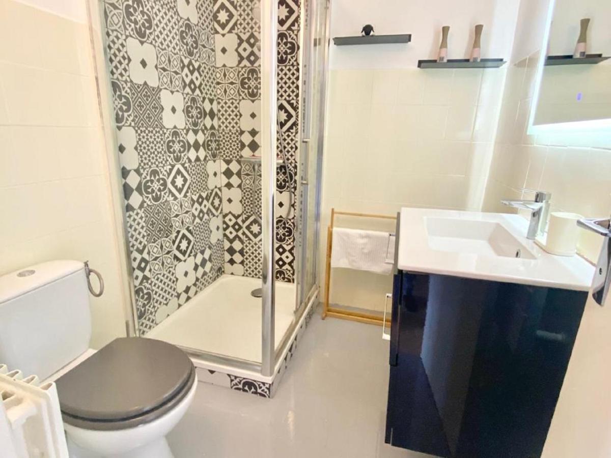 A 100 M De La Avec Clim Et Balcon * Nice