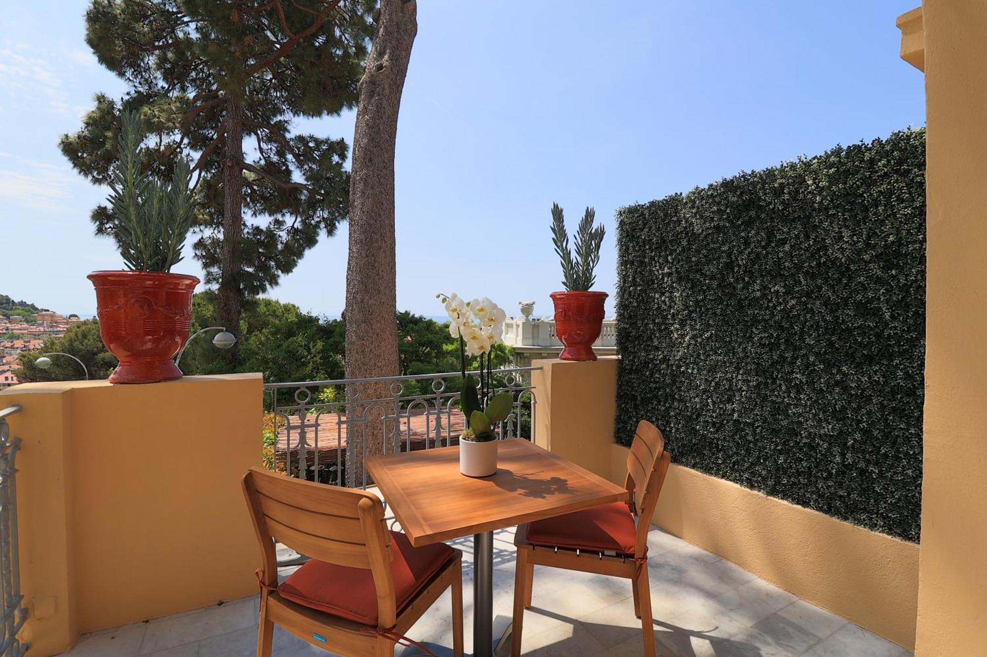 Hotel Petit Palais 4*