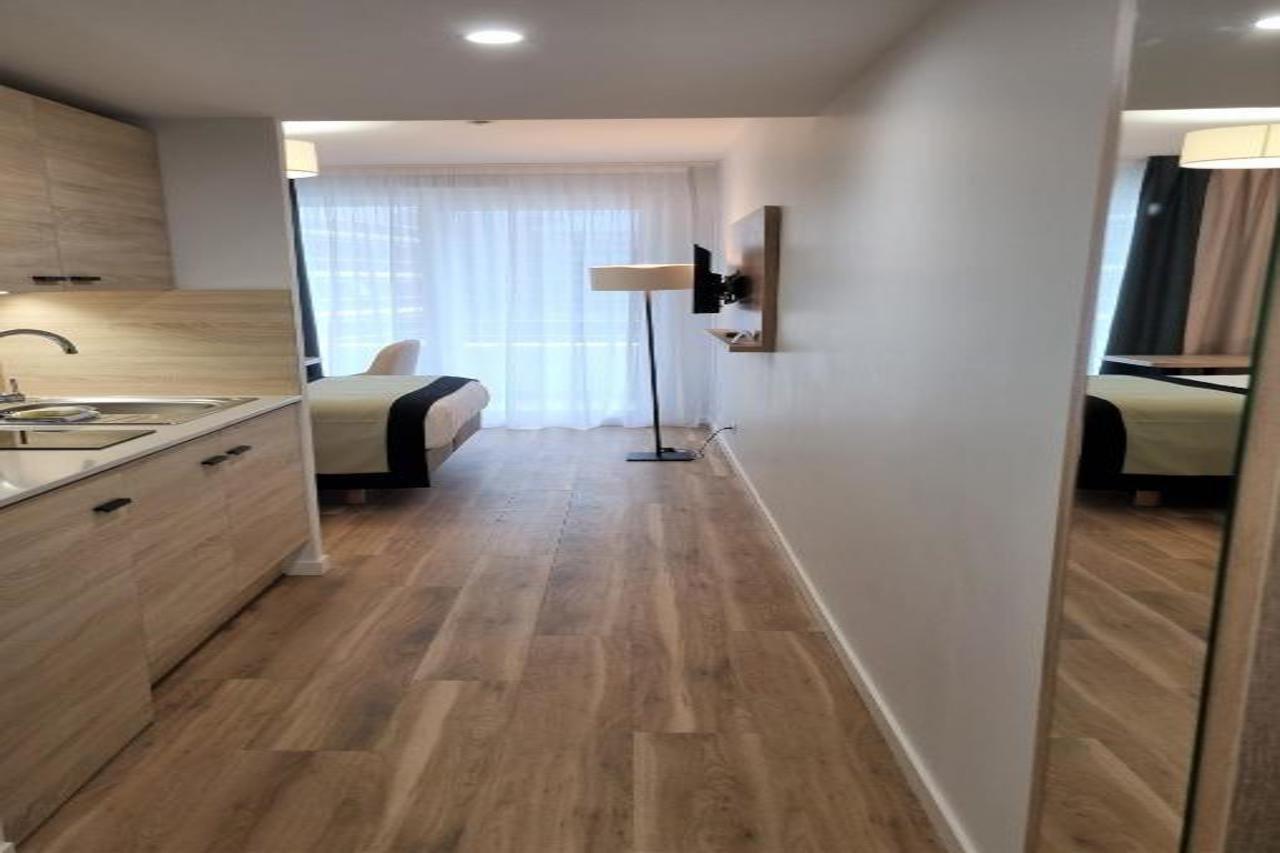 Residhome Aeroport Aparthotel