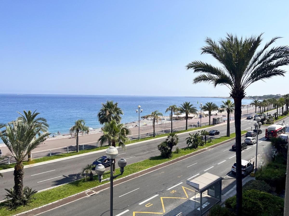 Apartment Promenade-des-anglais-front-sea *