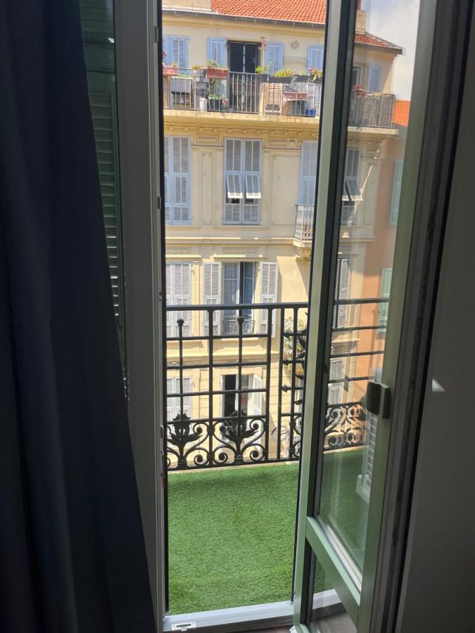 Centre Apartment *