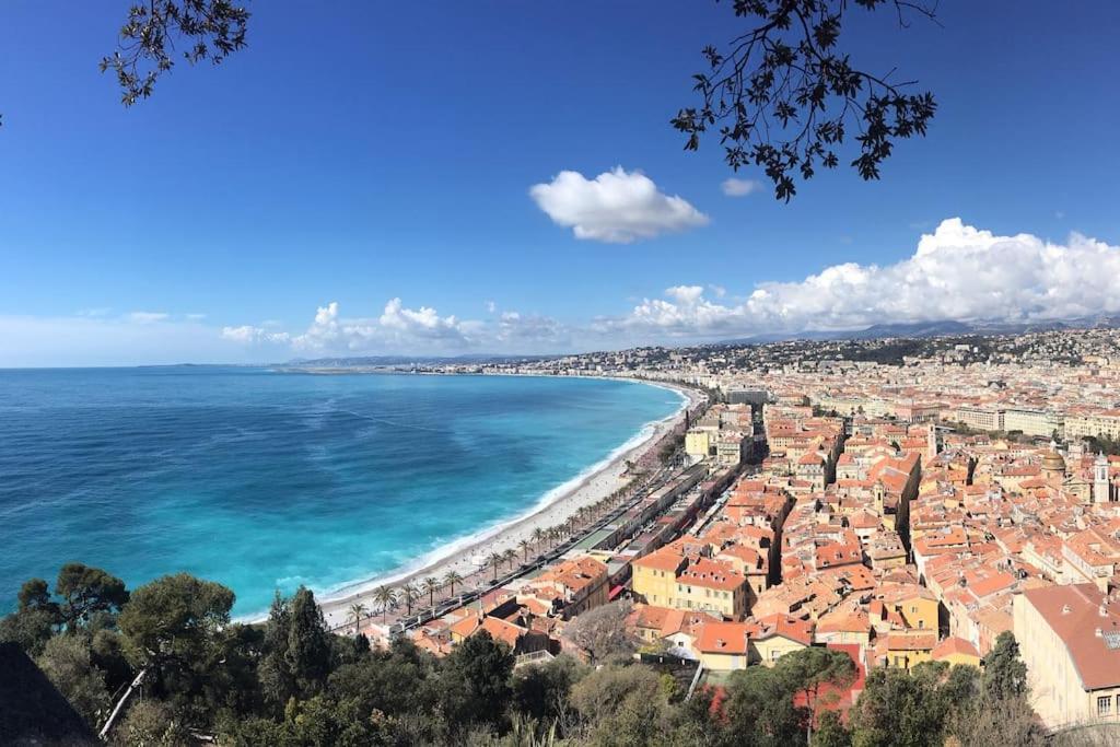 Apartment Bright At Mimi's