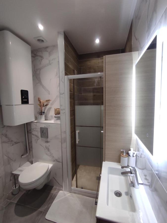 Bright At Mimi's Apartment Nice