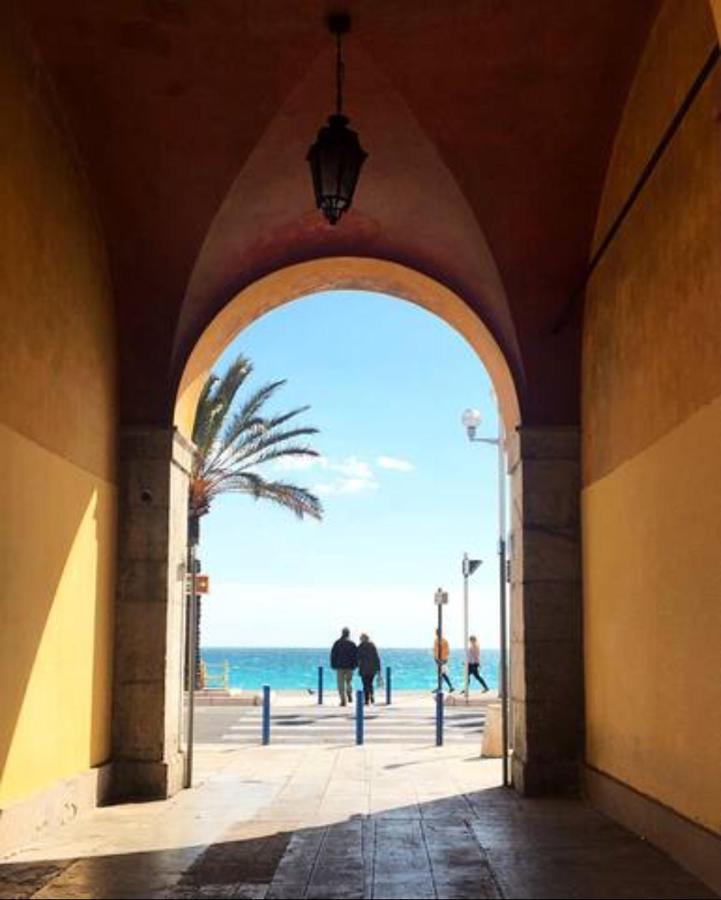 Bright At Mimi's Apartment *