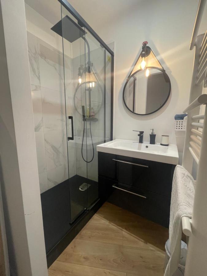 Apartment Coeur Vieux Joli Traversant *