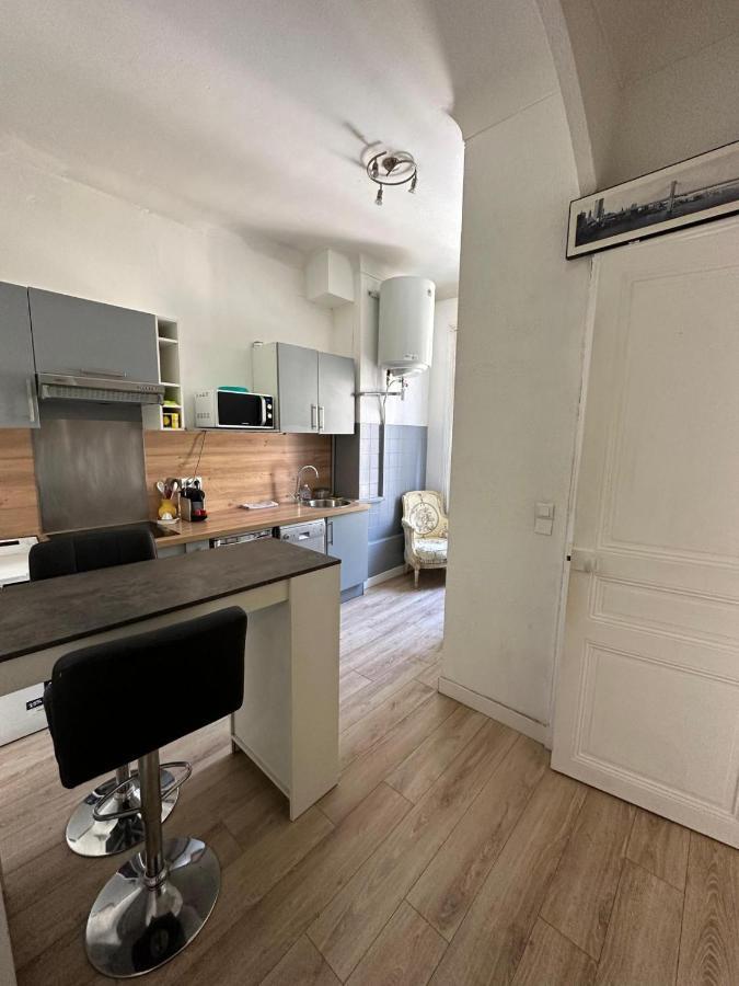 600m Port, Tramway, Clim, Wifi Apartment
