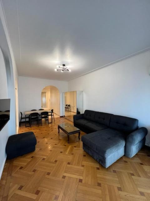 Jardin Sur La Promenade Des Apartment
