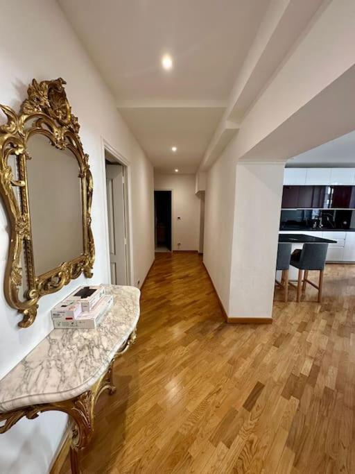 Apartment Downtown Modern Luxury - 3 Bedrooms 3 Baths *