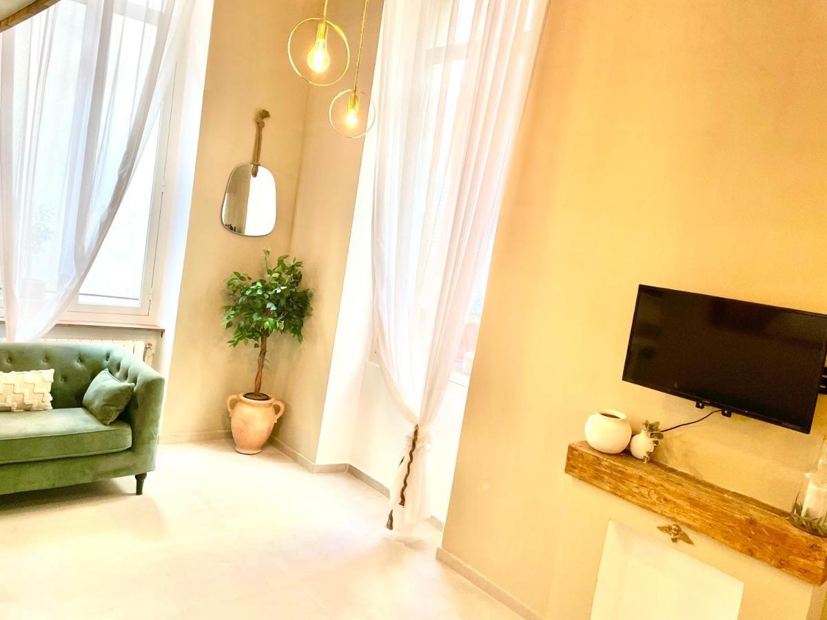 Spacious Loft, Duplex, Old Town, 3 Bedrooms - Easy Check-in * Nice