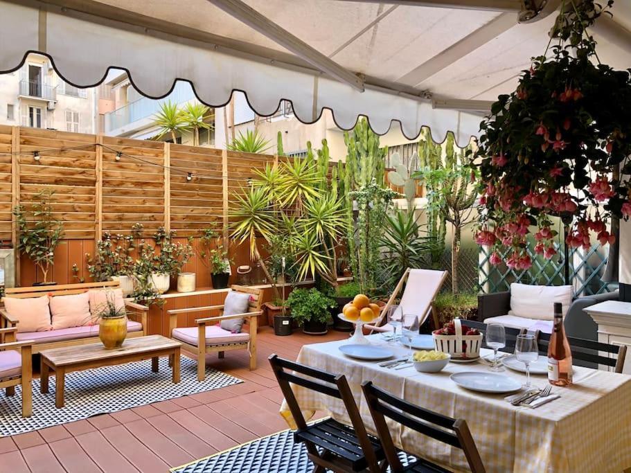 Apartment Large Magnificent Terrace *