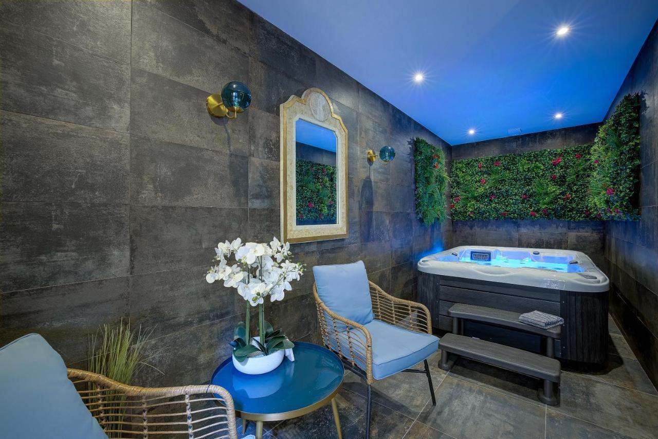 Jacuzzi, 3 Min, Bed & Breakfast