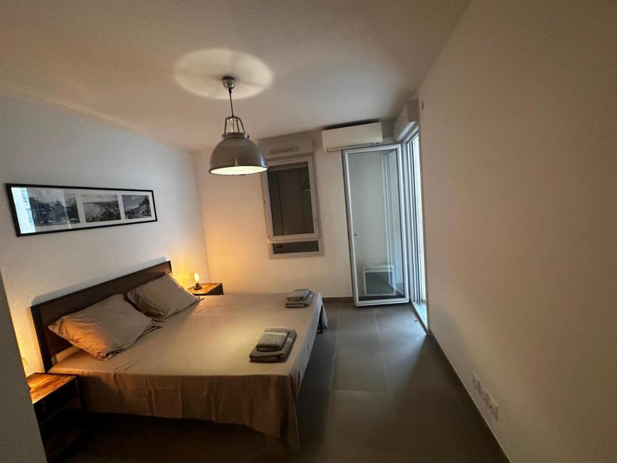 Appartement Superbe Terrasse 2p à 5 Min à Pied Du Vieux Nice, Du Port Et Du Tram Nice