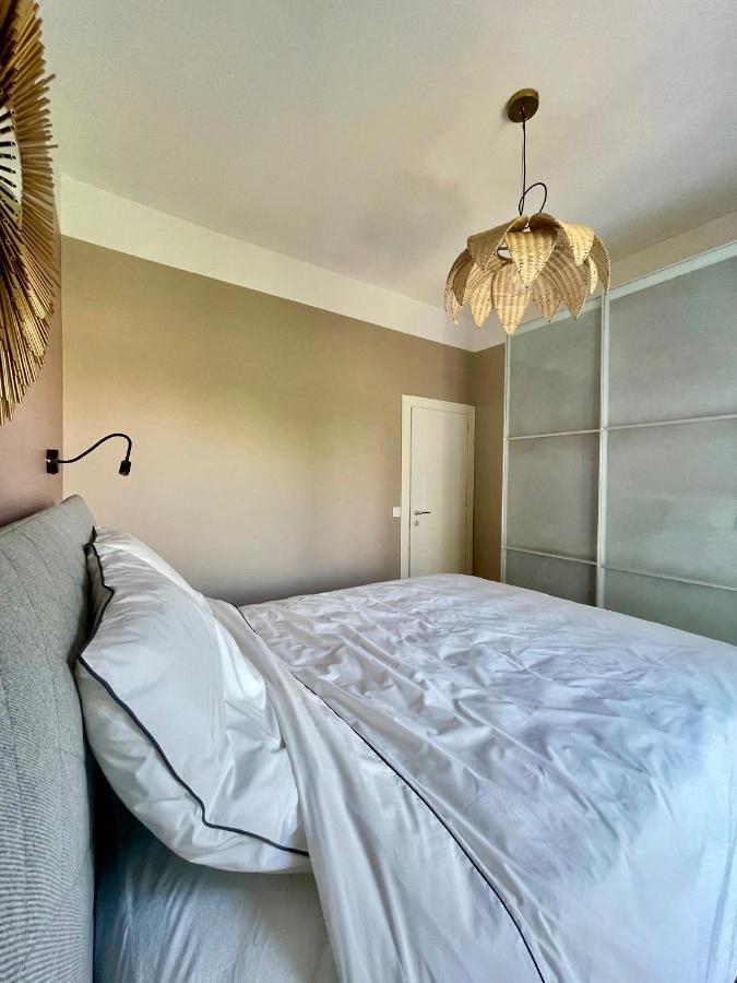 Apartment Air-conditioned With Garage Near The Sea Nice