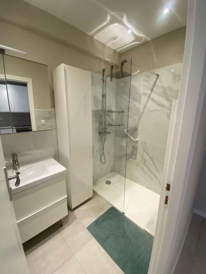 The Entire 2 Rooms, Balcony, Sea View