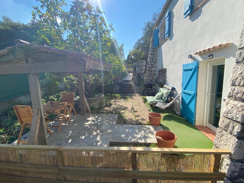 Breathe Guest-house * Nice