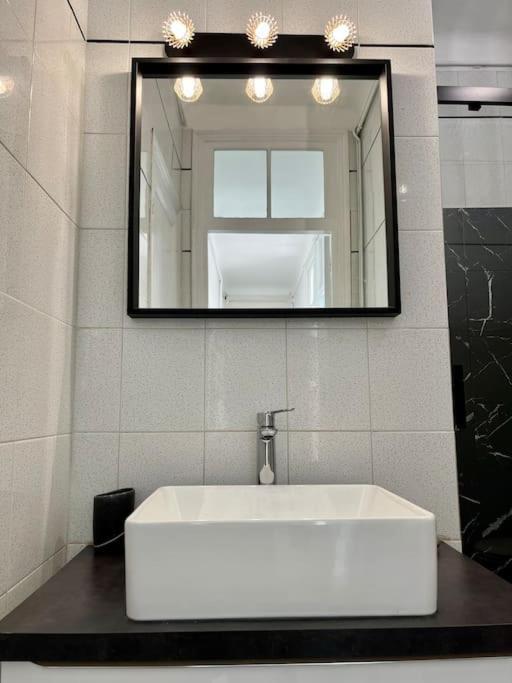 2 Pieces Cocooning Pres Du Port/gare Riquier Apartment