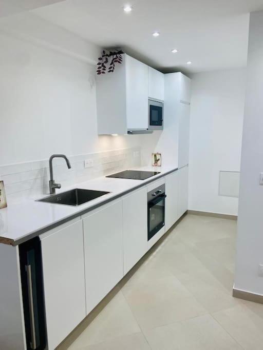 T3 Duplex Cosy & Calme Au Port - Parking & Tram Apartment